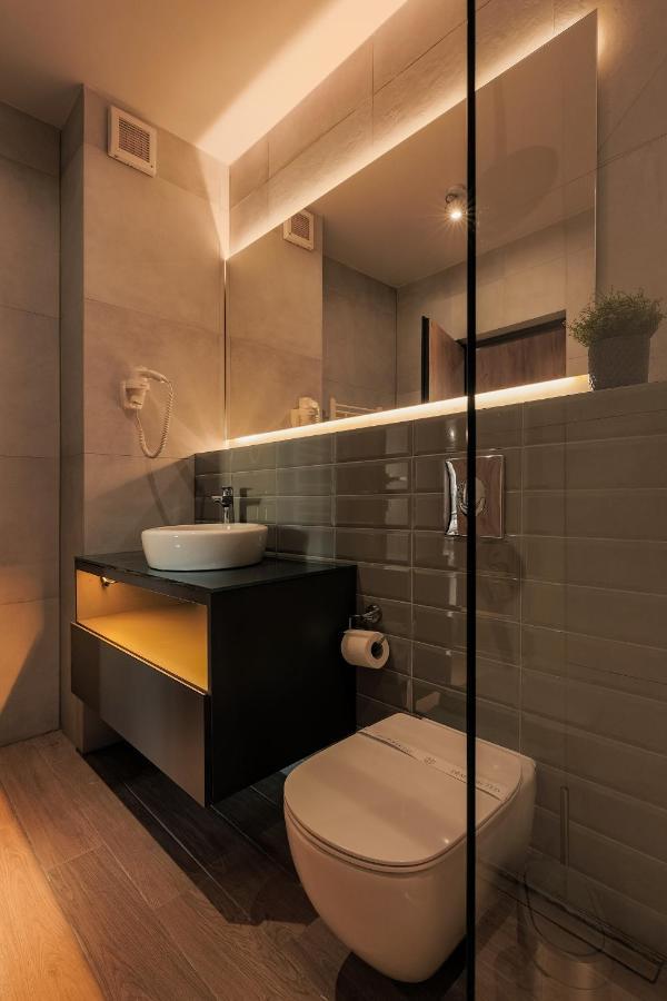 Nest Inn Stiletto Apartment Cluj-Napoca Exterior foto