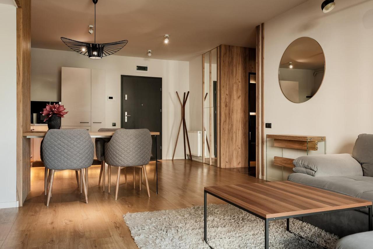 Nest Inn Stiletto Apartment Cluj-Napoca Exterior foto
